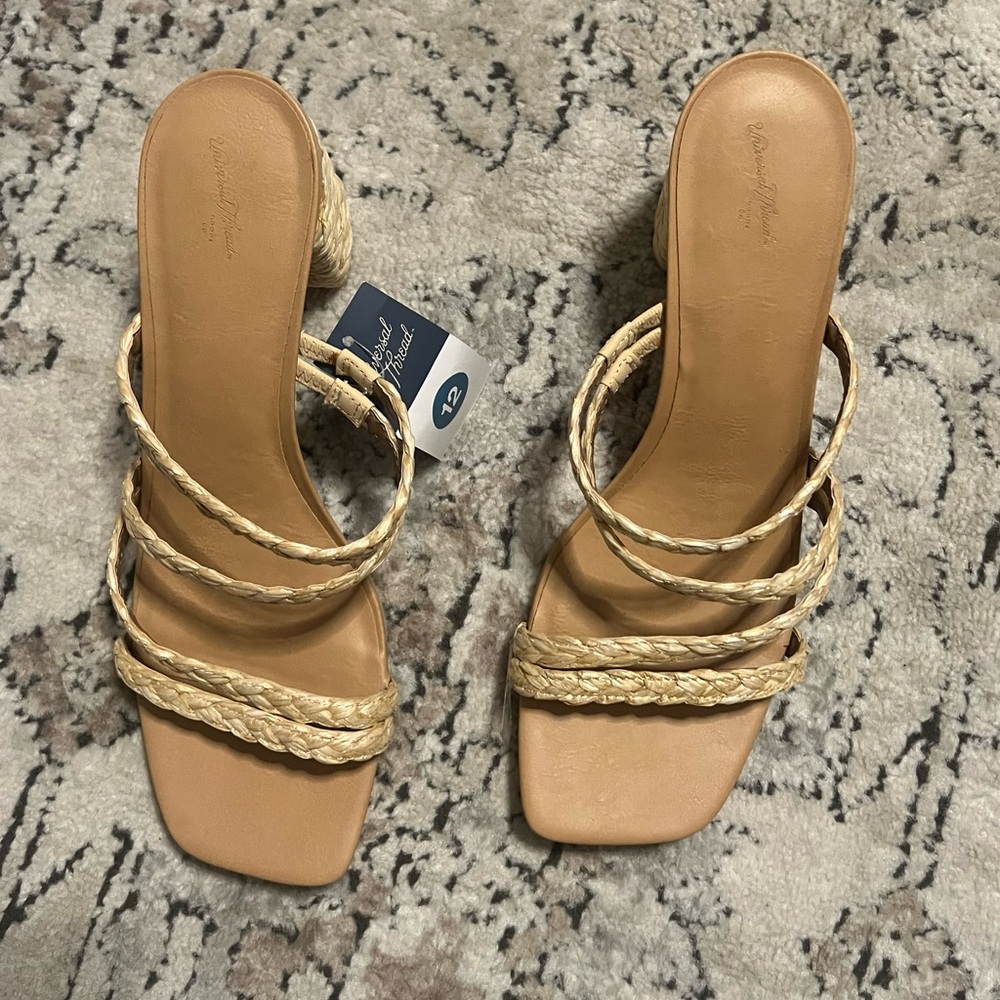 Universal Thread - Straw Block Heel Sandal - Size 12